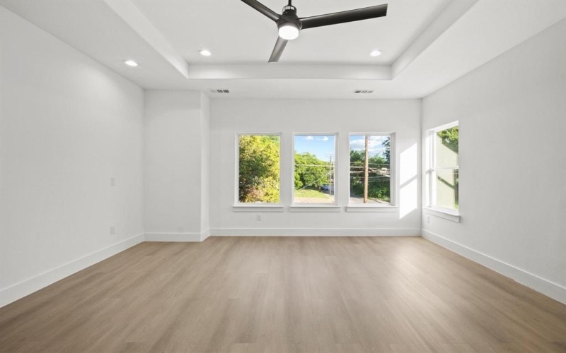 2503 Lawrence Street, Dallas, TX 75215, 3 Habitaciones Habitaciones , ,2 BañosBaños,Residential,En Venta,2503 Lawrence Street,20966122