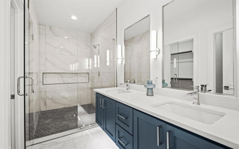 2503 Lawrence Street, Dallas, TX 75215, 3 Habitaciones Habitaciones , ,2 BañosBaños,Residential,En Venta,2503 Lawrence Street,20966122