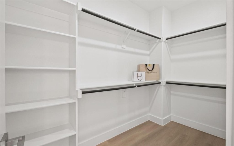 2503 Lawrence Street, Dallas, TX 75215, 3 Habitaciones Habitaciones , ,2 BañosBaños,Residential,En Venta,2503 Lawrence Street,20966122
