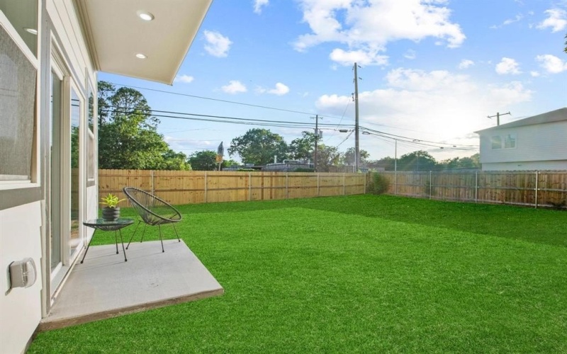 2503 Lawrence Street, Dallas, TX 75215, 3 Habitaciones Habitaciones , ,2 BañosBaños,Residential,En Venta,2503 Lawrence Street,20966122