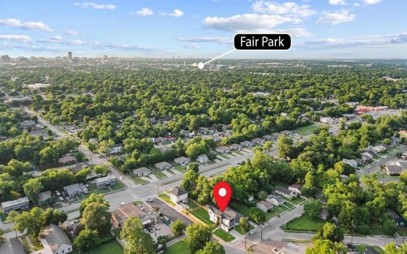 2503 Lawrence Street, Dallas, TX 75215, 3 Habitaciones Habitaciones , ,2 BañosBaños,Residential,En Venta,2503 Lawrence Street,20966122