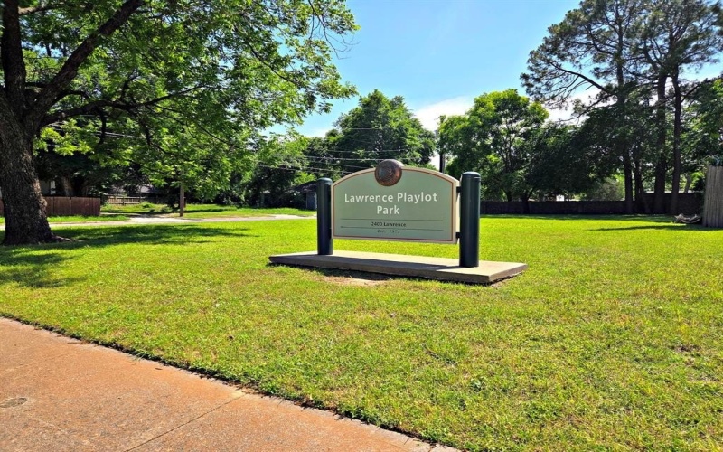 2503 Lawrence Street, Dallas, TX 75215, 3 Habitaciones Habitaciones , ,2 BañosBaños,Residential,En Venta,2503 Lawrence Street,20966122