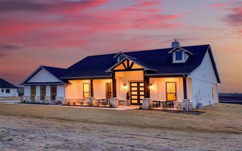 189 PR 11934, Blum, TX 76627, 4 Bedrooms Bedrooms, ,2 BathroomsBathrooms,Residential,For Sale,189 PR 11934,20966521