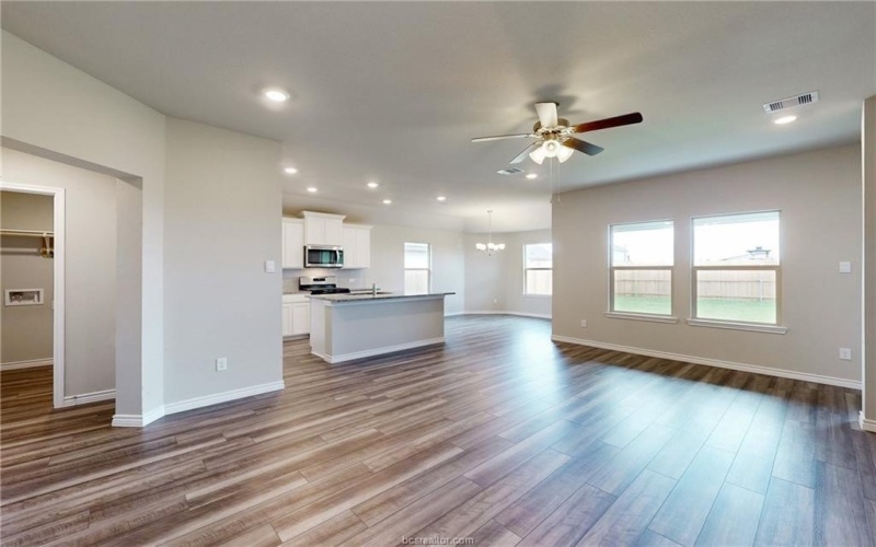 1171 Verona Drive, College Station, TX 77845, 3 Bedrooms Bedrooms, ,2 BathroomsBathrooms,Residential Lease,For Rent,1171 Verona Drive,25005438
