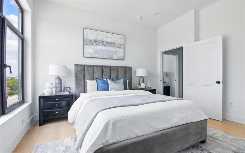 430 E 8th #101, Dallas, TX 75203, 2 Bedrooms Bedrooms, ,2 BathroomsBathrooms,Residential,For Sale,430 E 8th,20967301
