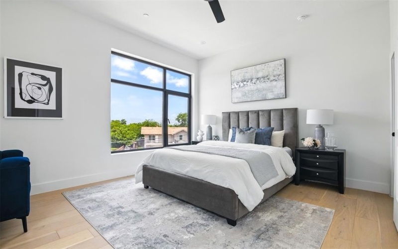 430 E 8th #101, Dallas, TX 75203, 2 Bedrooms Bedrooms, ,2 BathroomsBathrooms,Residential,For Sale,430 E 8th,20967301