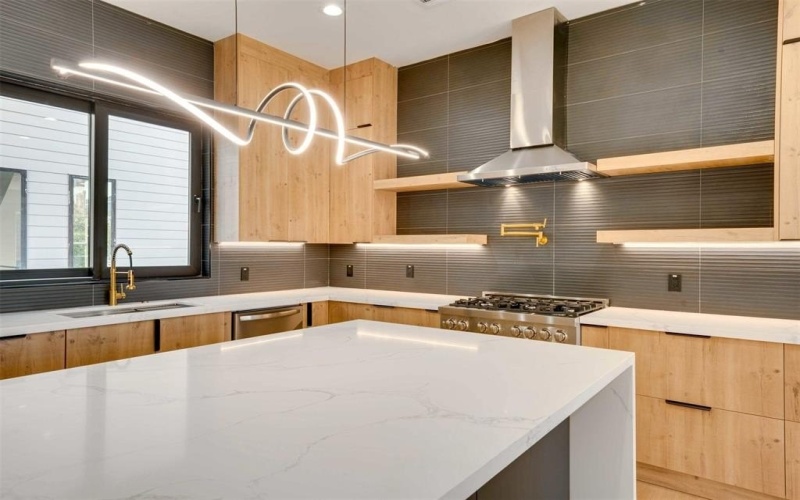 1905 Caddo Street, Dallas, TX 75206, 3 Bedrooms Bedrooms, ,3 BathroomsBathrooms,Residential Lease,For Rent,1905 Caddo Street,20967326
