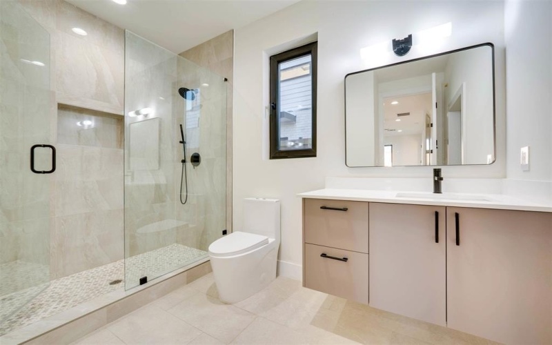 1905 Caddo Street, Dallas, TX 75206, 3 Bedrooms Bedrooms, ,3 BathroomsBathrooms,Residential Lease,For Rent,1905 Caddo Street,20967326