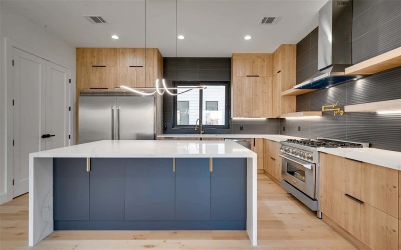 1905 Caddo Street, Dallas, TX 75206, 3 Bedrooms Bedrooms, ,3 BathroomsBathrooms,Residential Lease,For Rent,1905 Caddo Street,20967326