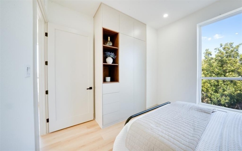 512 N Lancaster Street #12, Dallas, TX 75203, 3 Bedrooms Bedrooms, ,3 BathroomsBathrooms,Residential,For Sale,512 N Lancaster Street,20967347