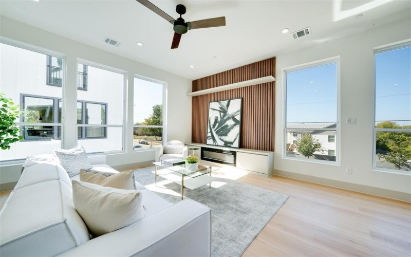512 N Lancaster Street #12, Dallas, TX 75203, 3 Bedrooms Bedrooms, ,3 BathroomsBathrooms,Residential,For Sale,512 N Lancaster Street,20967347