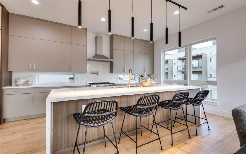 2336 N Carroll Avenue, Dallas, TX 75204, 4 Bedrooms Bedrooms, ,3 BathroomsBathrooms,Residential Lease,For Rent,2336 N Carroll Avenue,20967351