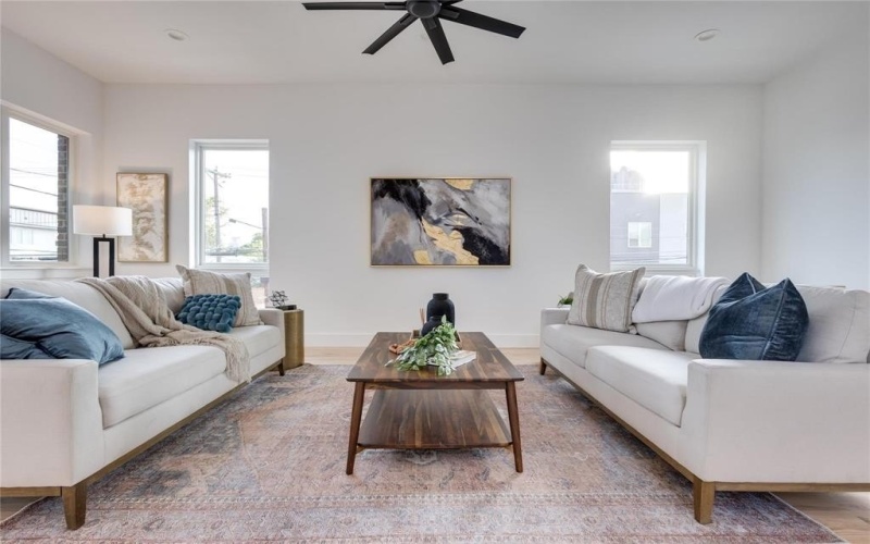 2336 N Carroll Avenue, Dallas, TX 75204, 4 Bedrooms Bedrooms, ,3 BathroomsBathrooms,Residential Lease,For Rent,2336 N Carroll Avenue,20967351