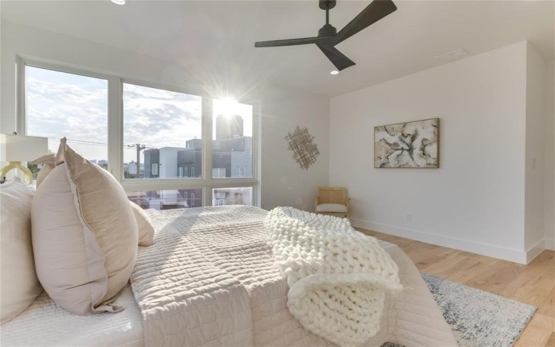 2336 N Carroll Avenue, Dallas, TX 75204, 4 Bedrooms Bedrooms, ,3 BathroomsBathrooms,Residential Lease,For Rent,2336 N Carroll Avenue,20967351