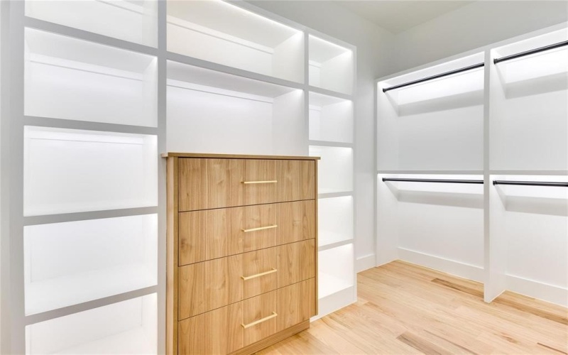 2336 N Carroll Avenue, Dallas, TX 75204, 4 Bedrooms Bedrooms, ,3 BathroomsBathrooms,Residential Lease,For Rent,2336 N Carroll Avenue,20967351
