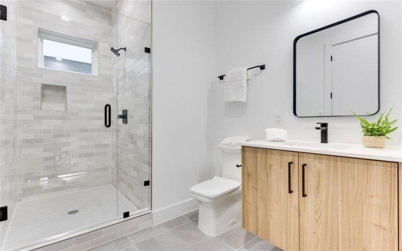 2336 N Carroll Avenue, Dallas, TX 75204, 4 Bedrooms Bedrooms, ,3 BathroomsBathrooms,Residential Lease,For Rent,2336 N Carroll Avenue,20967351