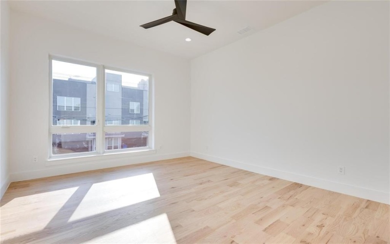 2336 N Carroll Avenue, Dallas, TX 75204, 4 Bedrooms Bedrooms, ,3 BathroomsBathrooms,Residential Lease,For Rent,2336 N Carroll Avenue,20967351