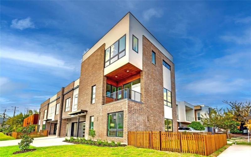 2336 N Carroll Avenue, Dallas, TX 75204, 4 Bedrooms Bedrooms, ,3 BathroomsBathrooms,Residential Lease,For Rent,2336 N Carroll Avenue,20967351