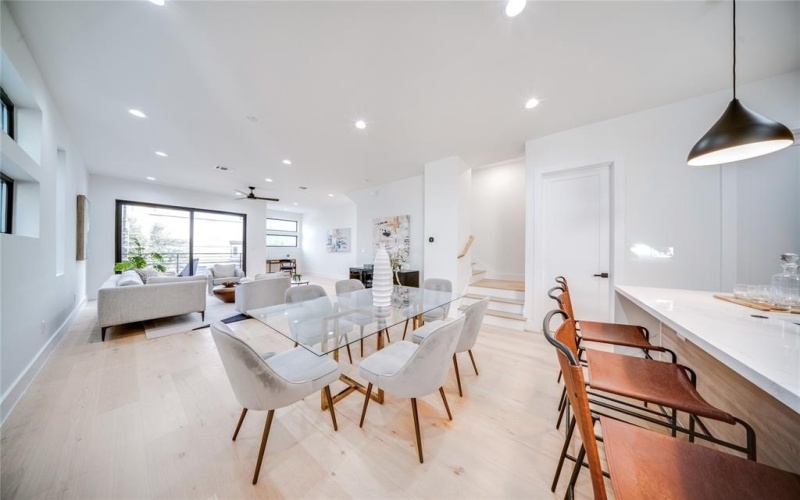 4209 Munger Avenue, Dallas, TX 75204, 3 Bedrooms Bedrooms, ,3 BathroomsBathrooms,Residential,For Sale,4209 Munger Avenue,20967355