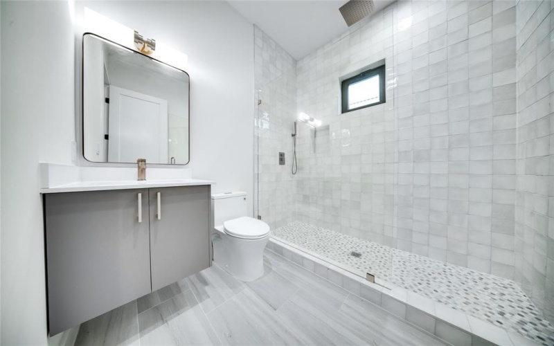 4209 Munger Avenue, Dallas, TX 75204, 3 Bedrooms Bedrooms, ,3 BathroomsBathrooms,Residential,For Sale,4209 Munger Avenue,20967355