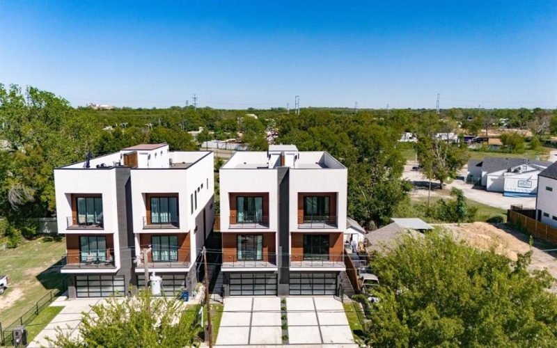 410 Avenue L #B, Dallas, TX 75203, 3 Bedrooms Bedrooms, ,3 BathroomsBathrooms,Residential Lease,For Rent,410 Avenue L,20967457
