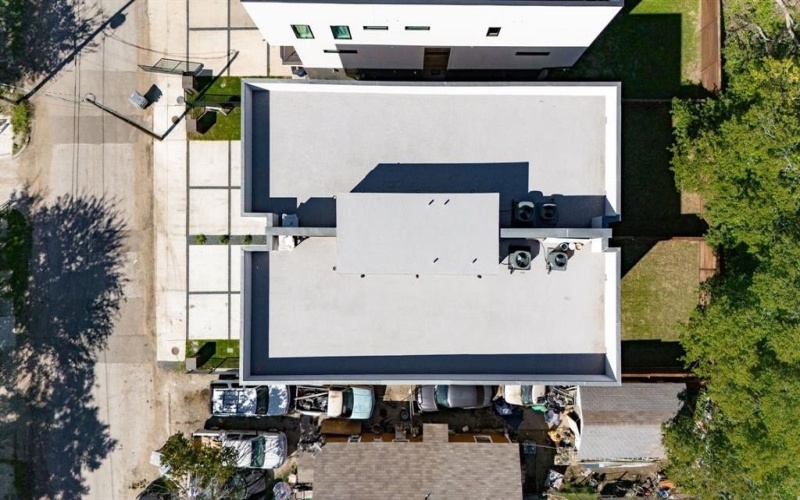 410 Avenue L #B, Dallas, TX 75203, 3 Bedrooms Bedrooms, ,3 BathroomsBathrooms,Residential Lease,For Rent,410 Avenue L,20967457