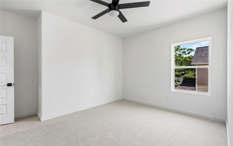 420 N Moore Street, Dallas, TX 75203, 3 Habitaciones Habitaciones , ,2 BañosBaños,Residential,En Venta,420 N Moore Street,20967543