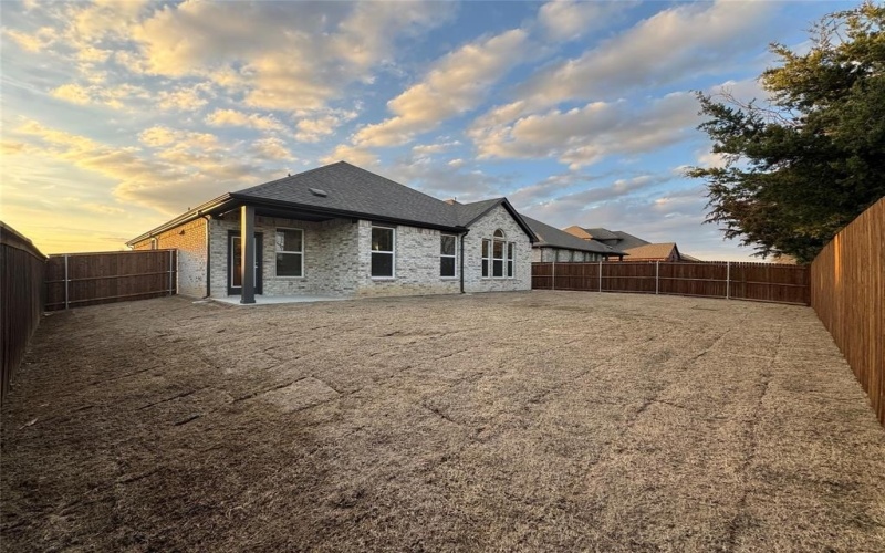 400 Stone Hollow Drive, Ferris, TX 75125, 4 Bedrooms Bedrooms, ,2 BathroomsBathrooms,Residential Lease,For Rent,400 Stone Hollow Drive,20967692