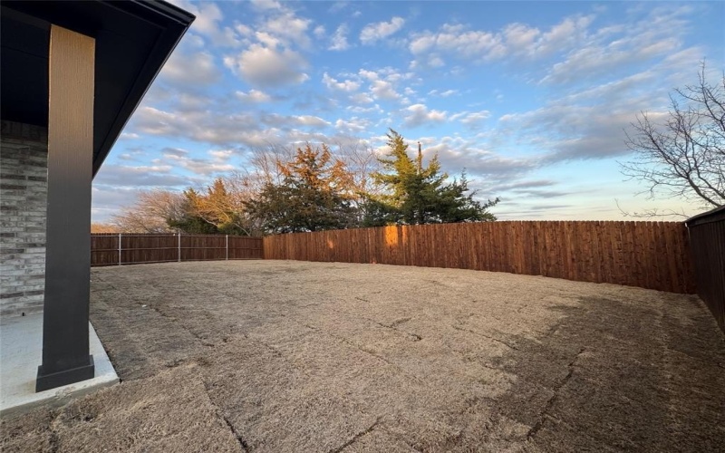 400 Stone Hollow Drive, Ferris, TX 75125, 4 Bedrooms Bedrooms, ,2 BathroomsBathrooms,Residential Lease,For Rent,400 Stone Hollow Drive,20967692