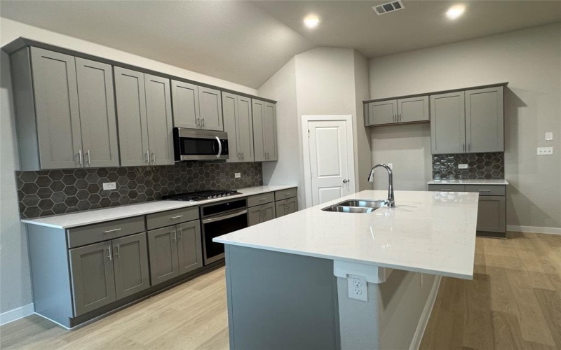 400 Stone Hollow Drive, Ferris, TX 75125, 4 Bedrooms Bedrooms, ,2 BathroomsBathrooms,Residential Lease,For Rent,400 Stone Hollow Drive,20967692