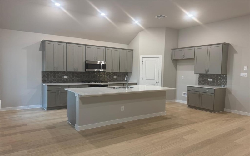 400 Stone Hollow Drive, Ferris, TX 75125, 4 Bedrooms Bedrooms, ,2 BathroomsBathrooms,Residential Lease,For Rent,400 Stone Hollow Drive,20967692