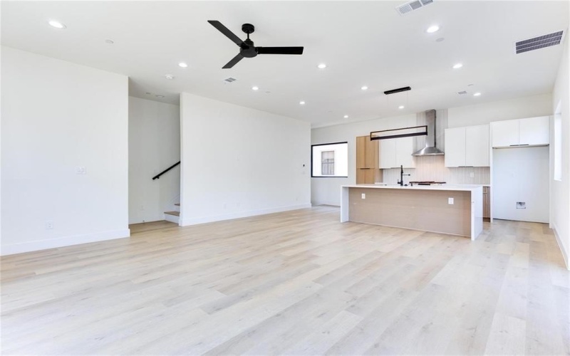 4206 Cabell Drive, Dallas, TX 75204, 18 Bedrooms Bedrooms, ,13 BathroomsBathrooms,Residential,For Sale,4206 Cabell Drive,20967789