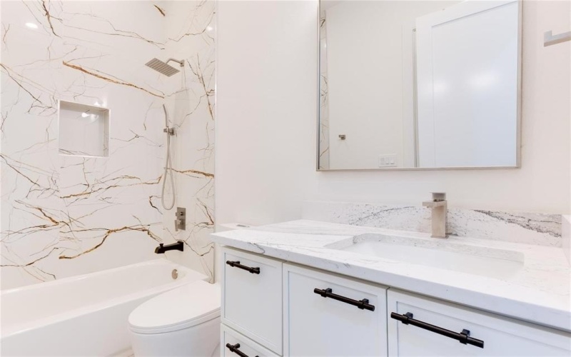 4206 Cabell Drive, Dallas, TX 75204, 18 Bedrooms Bedrooms, ,13 BathroomsBathrooms,Residential,For Sale,4206 Cabell Drive,20967789