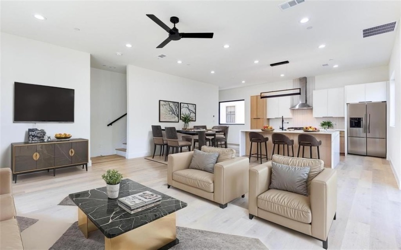 4206 Cabell Drive, Dallas, TX 75204, 18 Bedrooms Bedrooms, ,13 BathroomsBathrooms,Residential,For Sale,4206 Cabell Drive,20967789