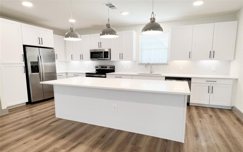 4020 McEwen Road #10117, Farmers Branch, TX 75244, 3 Habitaciones Habitaciones , ,2 BañosBaños,Residential Lease,En Alquiler,4020 McEwen Road,20967850