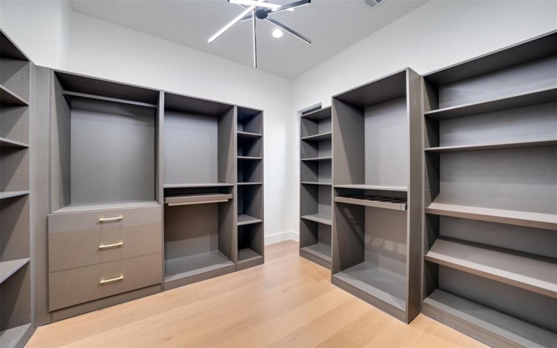 3825 Munger Avenue, Dallas, TX 75206, 3 Bedrooms Bedrooms, ,3 BathroomsBathrooms,Residential,For Sale,3825 Munger Avenue,20967878
