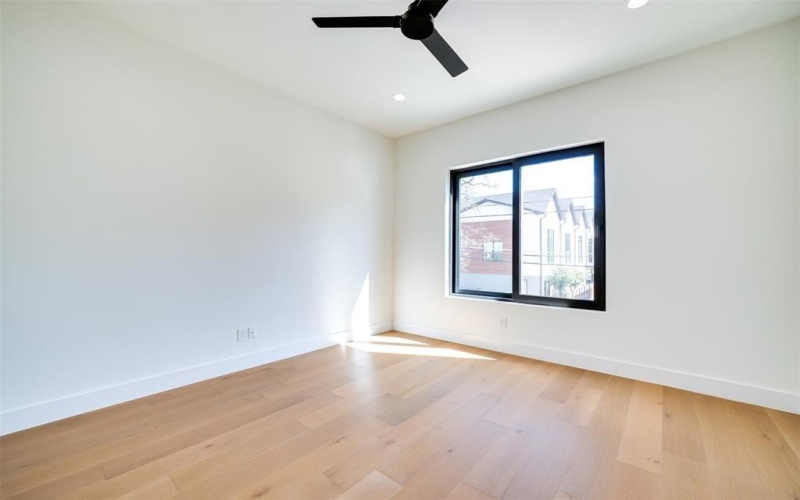 3825 Munger Avenue, Dallas, TX 75206, 3 Bedrooms Bedrooms, ,3 BathroomsBathrooms,Residential,For Sale,3825 Munger Avenue,20967878