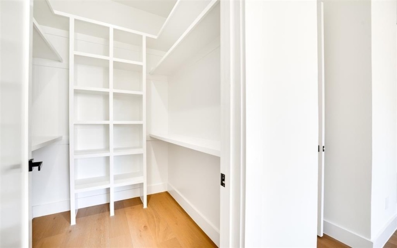 3825 Munger Avenue, Dallas, TX 75206, 3 Bedrooms Bedrooms, ,3 BathroomsBathrooms,Residential,For Sale,3825 Munger Avenue,20967878