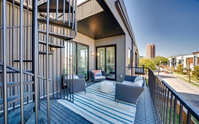 3825 Munger Avenue, Dallas, TX 75206, 3 Bedrooms Bedrooms, ,3 BathroomsBathrooms,Residential,For Sale,3825 Munger Avenue,20967878