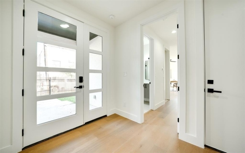 3825 Munger Avenue, Dallas, TX 75206, 3 Bedrooms Bedrooms, ,3 BathroomsBathrooms,Residential,For Sale,3825 Munger Avenue,20967878