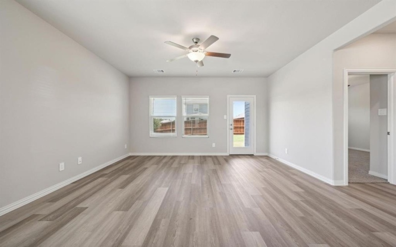 916 Tulip Trail, Lavon, TX 75166, 4 Habitaciones Habitaciones , ,2 BañosBaños,Residential Lease,En Alquiler,916 Tulip Trail,20967895