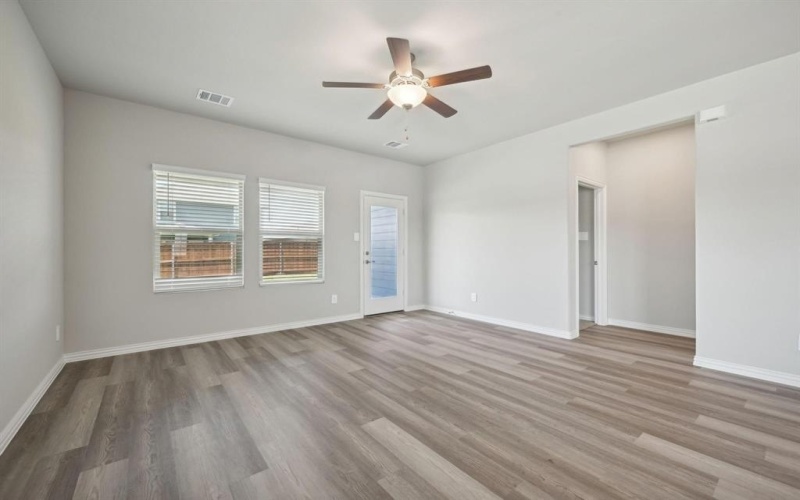 916 Tulip Trail, Lavon, TX 75166, 4 Habitaciones Habitaciones , ,2 BañosBaños,Residential Lease,En Alquiler,916 Tulip Trail,20967895