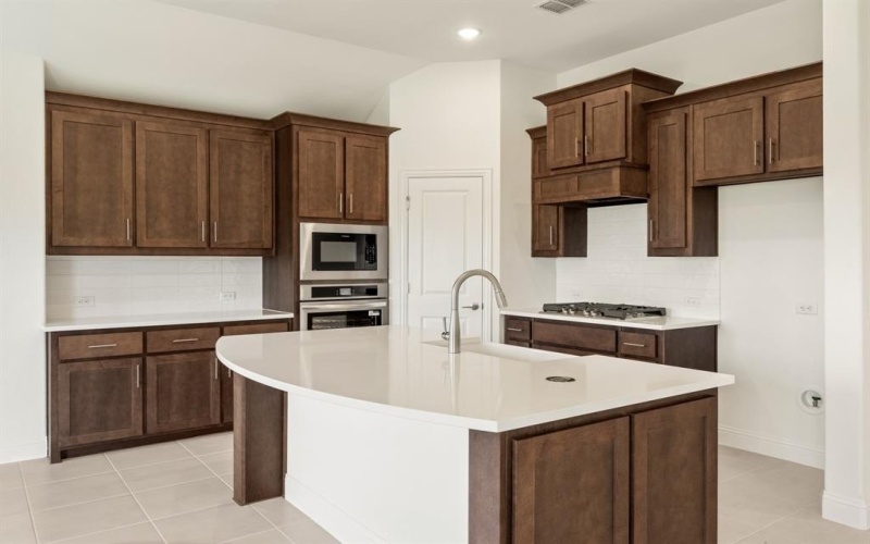 1128 Birchwood Drive, Crowley, TX 76036, 4 Bedrooms Bedrooms, ,3 BathroomsBathrooms,Residential,For Sale,1128 Birchwood Drive,20968162