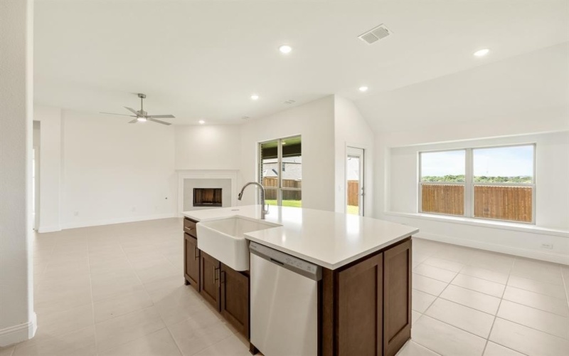 1128 Birchwood Drive, Crowley, TX 76036, 4 Bedrooms Bedrooms, ,3 BathroomsBathrooms,Residential,For Sale,1128 Birchwood Drive,20968162