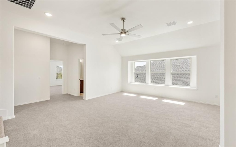 1128 Birchwood Drive, Crowley, TX 76036, 4 Bedrooms Bedrooms, ,3 BathroomsBathrooms,Residential,For Sale,1128 Birchwood Drive,20968162