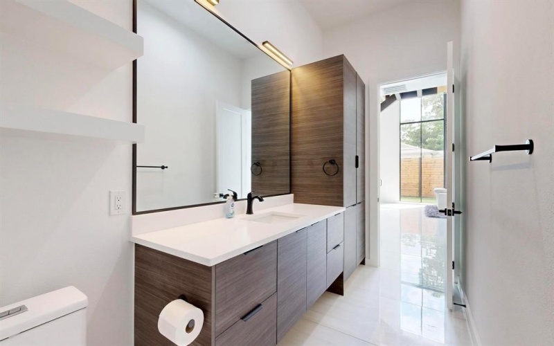 3828 Eaton Drive, Dallas, TX 75220, 5 Bedrooms Bedrooms, ,5 BathroomsBathrooms,Residential,For Sale,3828 Eaton Drive,20968224
