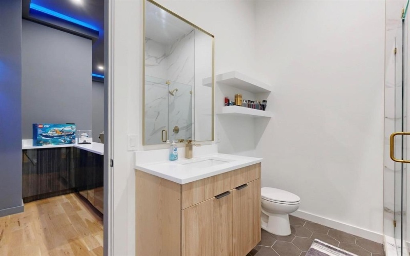 3828 Eaton Drive, Dallas, TX 75220, 5 Bedrooms Bedrooms, ,5 BathroomsBathrooms,Residential,For Sale,3828 Eaton Drive,20968224