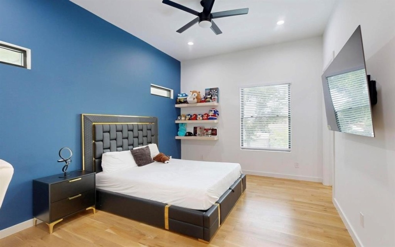 3828 Eaton Drive, Dallas, TX 75220, 5 Bedrooms Bedrooms, ,5 BathroomsBathrooms,Residential,For Sale,3828 Eaton Drive,20968224