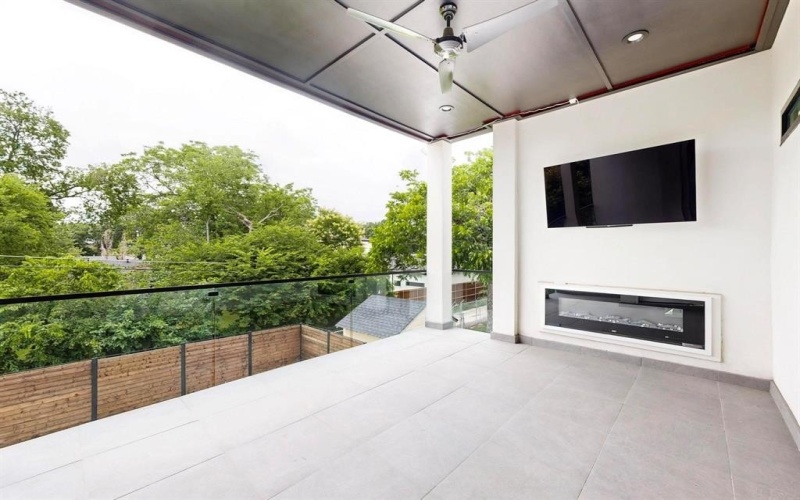 3828 Eaton Drive, Dallas, TX 75220, 5 Bedrooms Bedrooms, ,5 BathroomsBathrooms,Residential,For Sale,3828 Eaton Drive,20968224