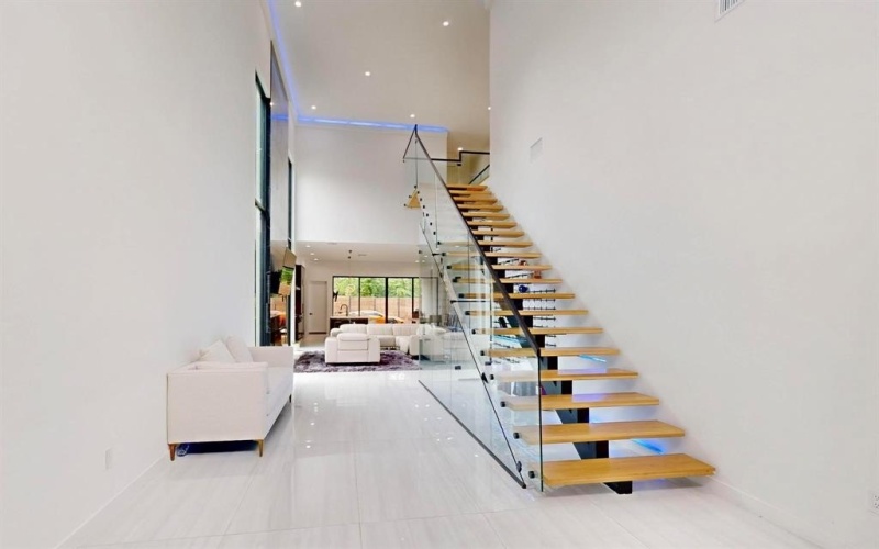 3828 Eaton Drive, Dallas, TX 75220, 5 Bedrooms Bedrooms, ,5 BathroomsBathrooms,Residential,For Sale,3828 Eaton Drive,20968224